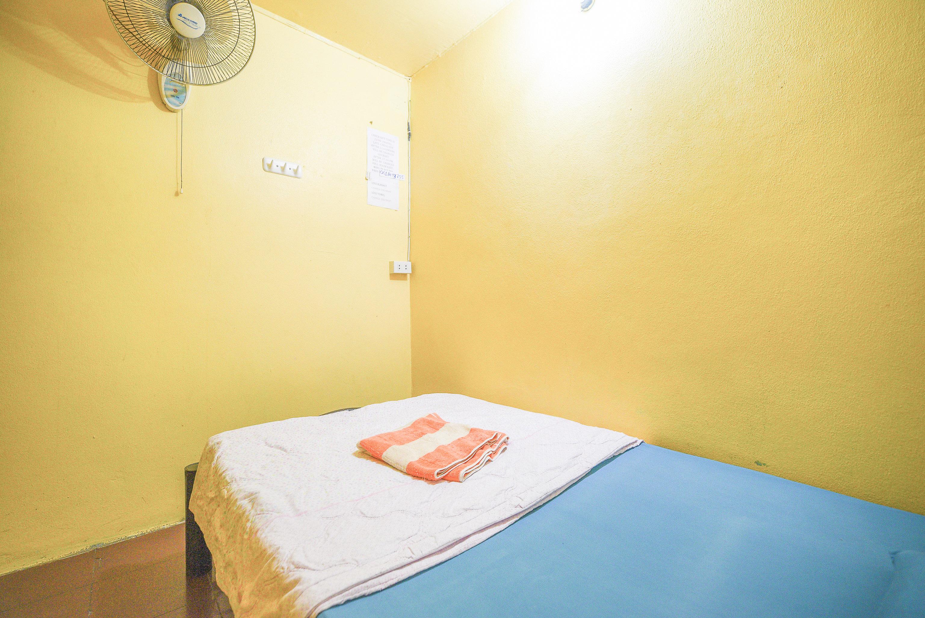 Oyo 938 Place Hotel 2*