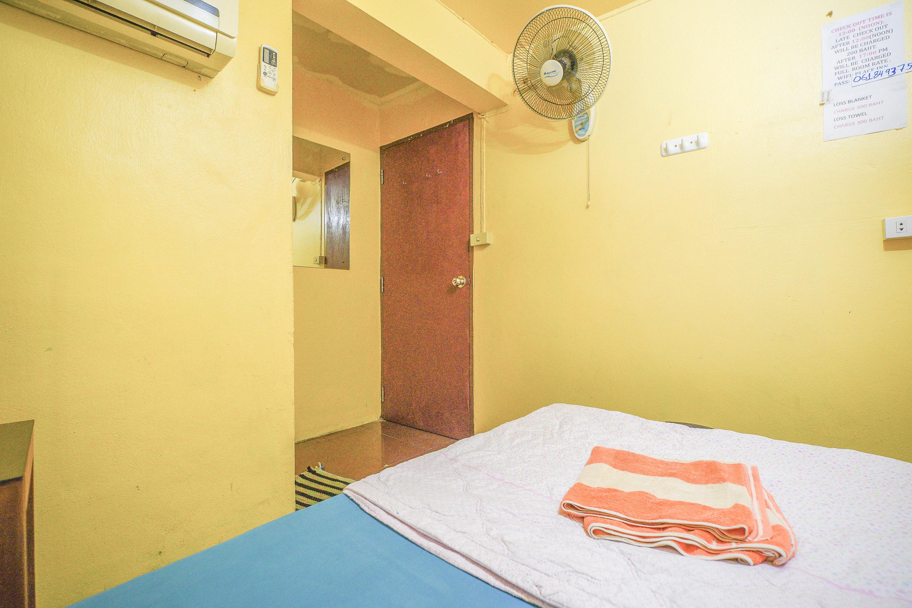 Hotel Oyo 938 Place 2*