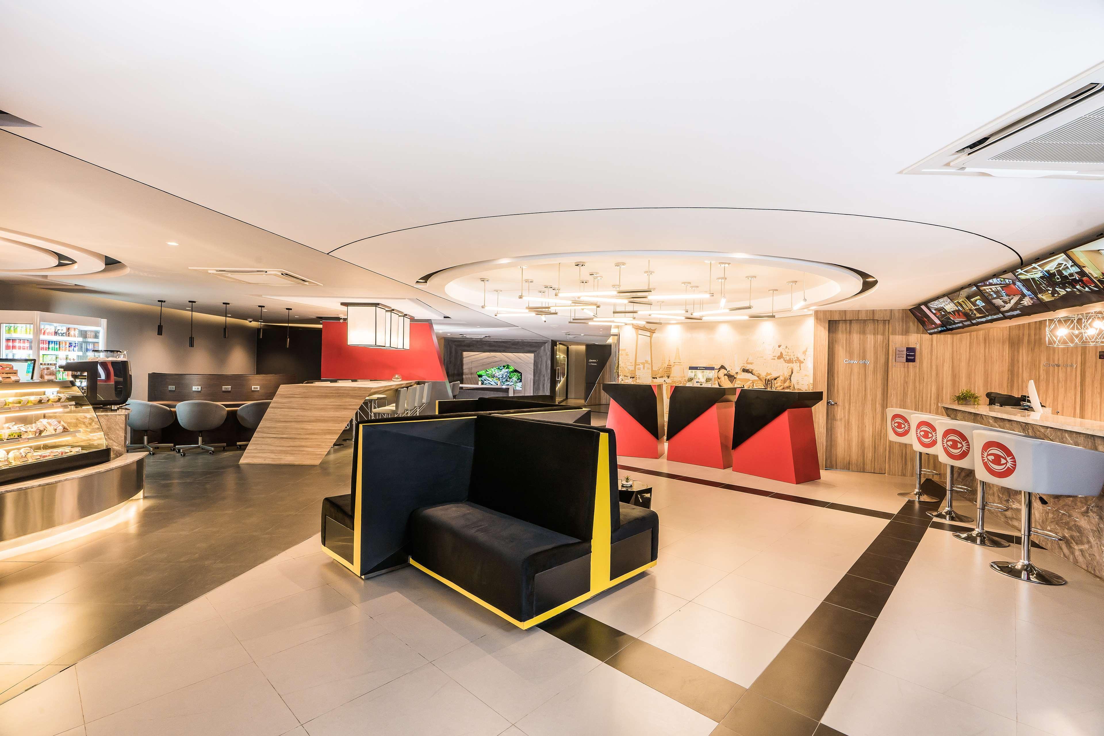 Vib Western Sanam Pao Hotel
