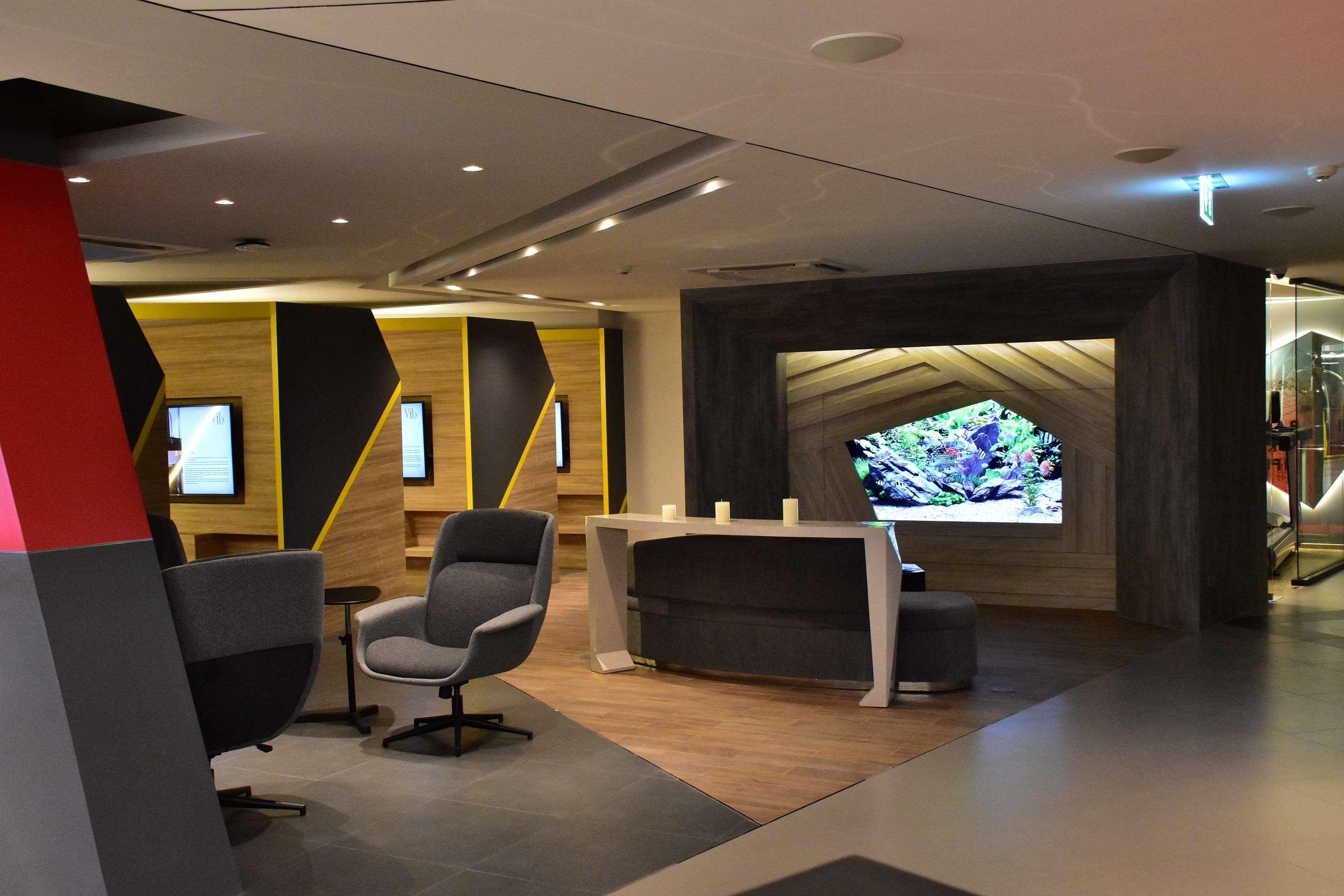 Vib Western Sanam Pao Hotel 3*