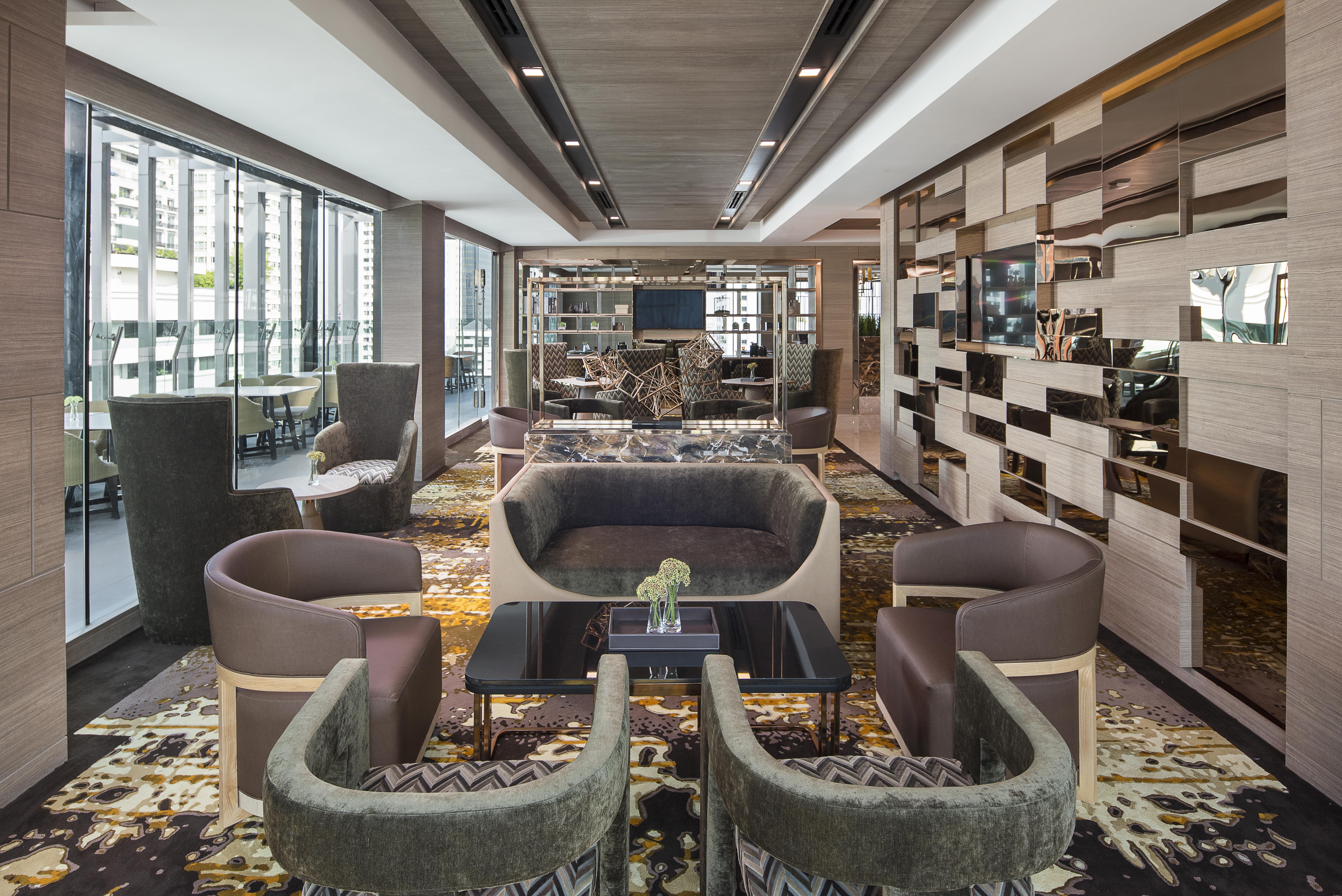 Hotel Solitaire Sukhumvit 11 - Sha Extra 4*