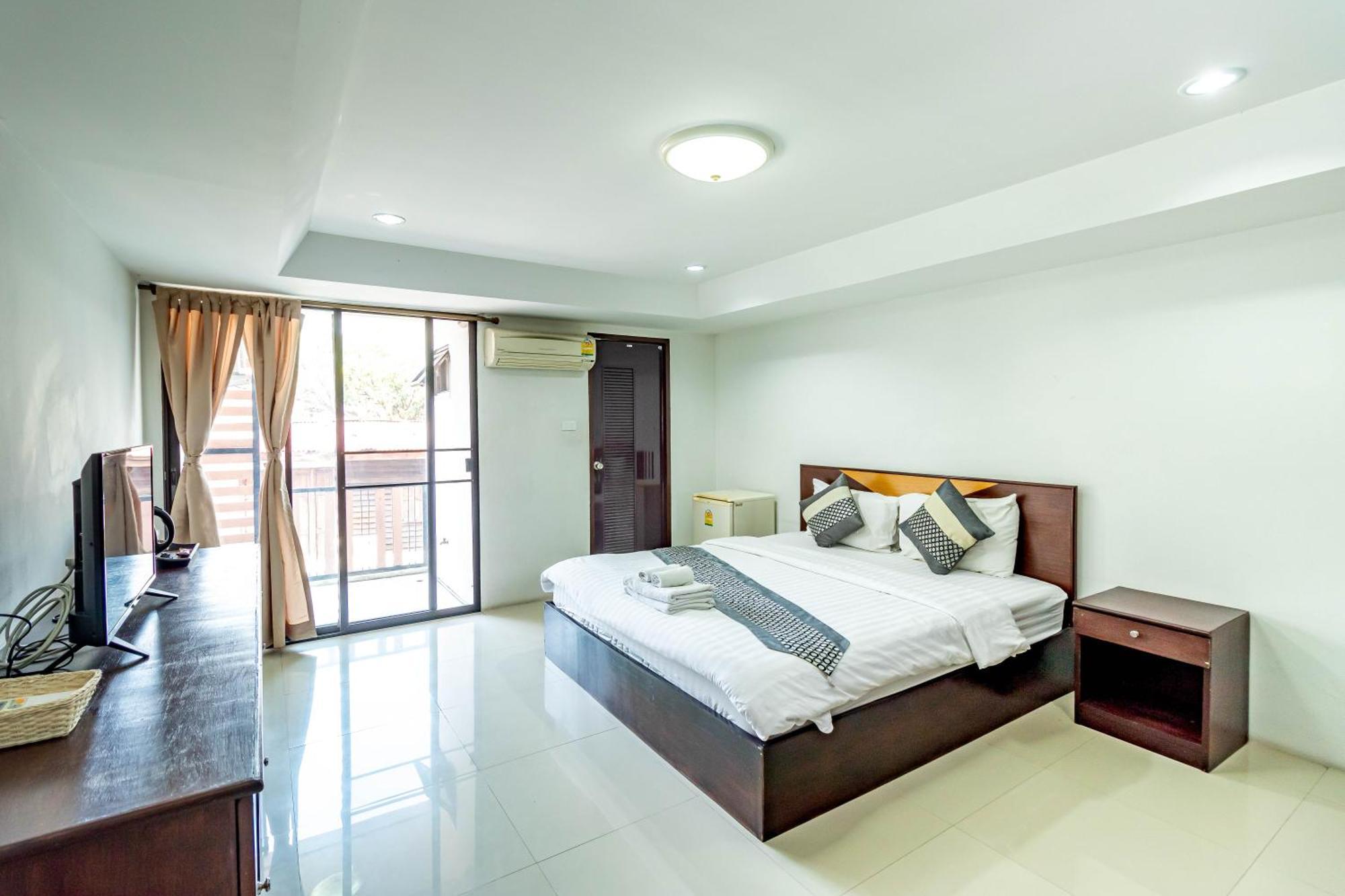 Grannylla Charoenkrung Khách sạn hẻo lánh 3*