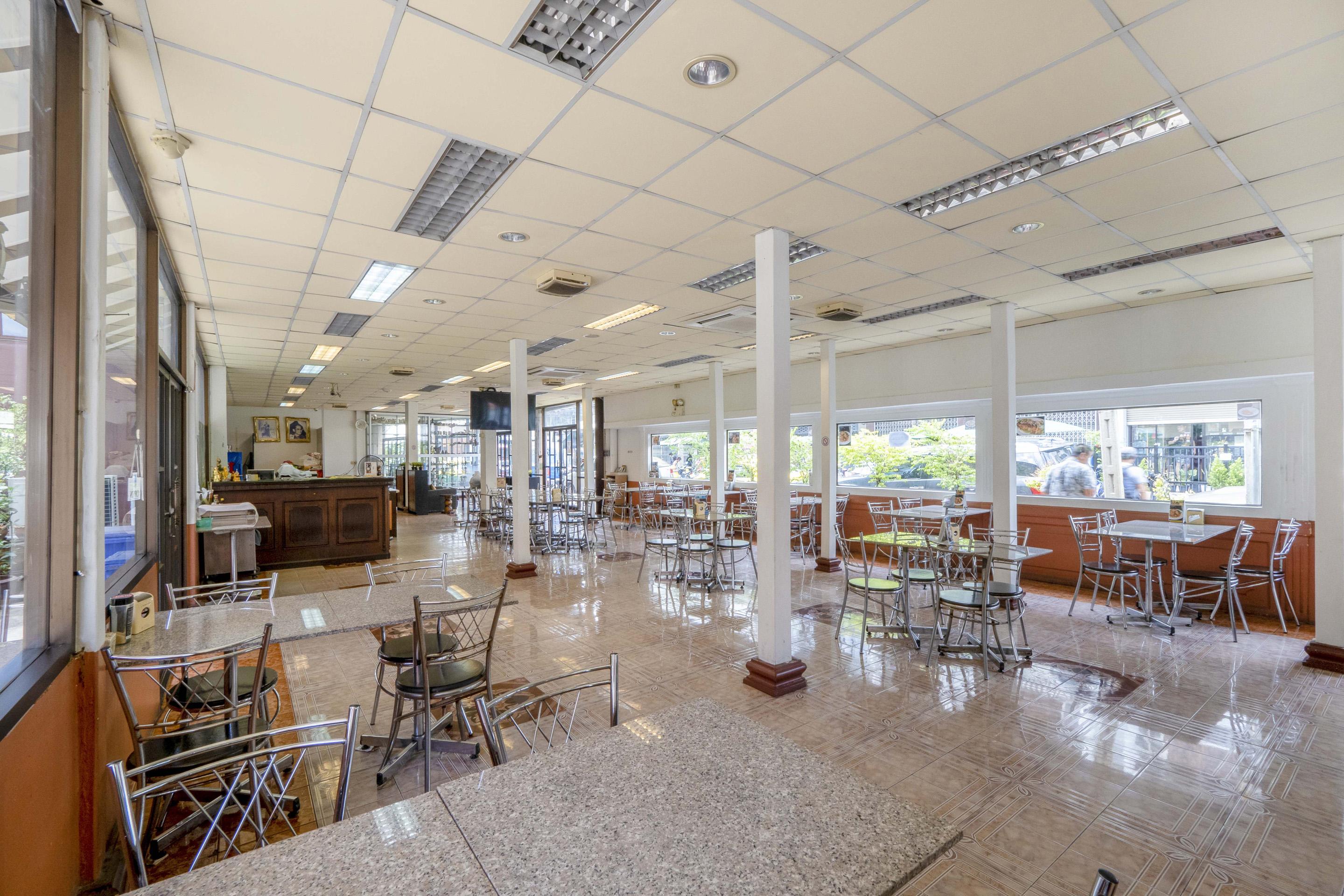 Oyo 1089 Baan Boran Hotel