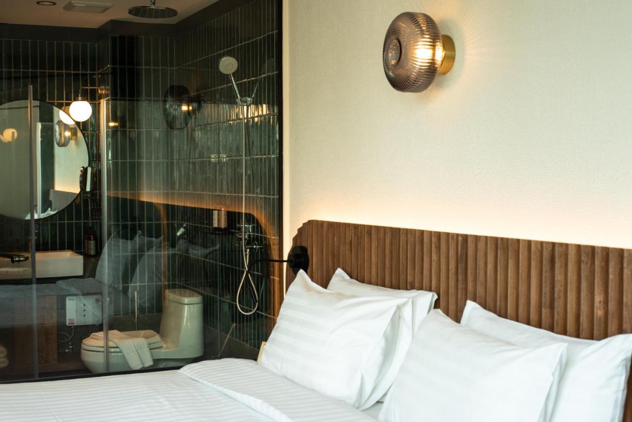 Khách sạn Karaarom 4*