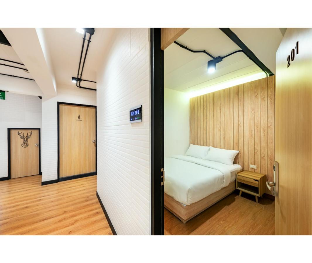 Albergue Siam Subway And Cafe *