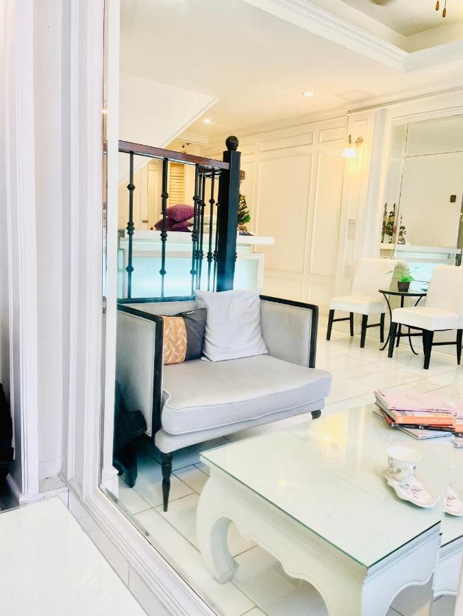 Hotel Aora Boutique Sutthisan 5*