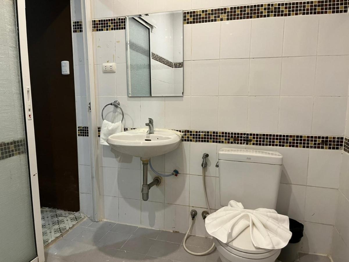 Hotell Cozy Asoke Bangkok
