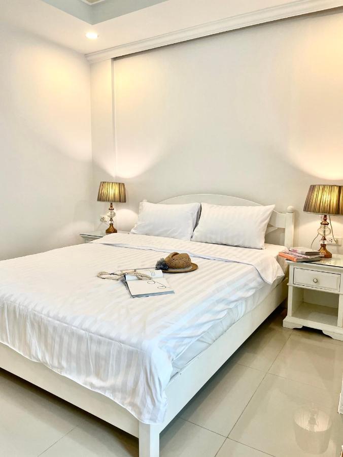 Aora Boutique Sutthisan Hotel