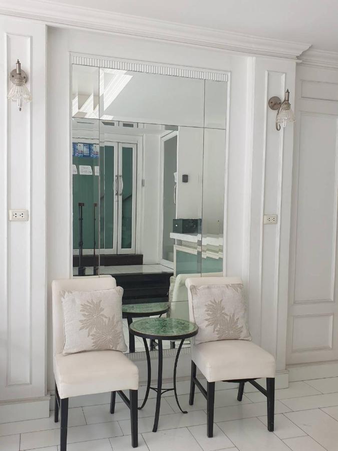 Hotel Aora Boutique Sutthisan Bangkok