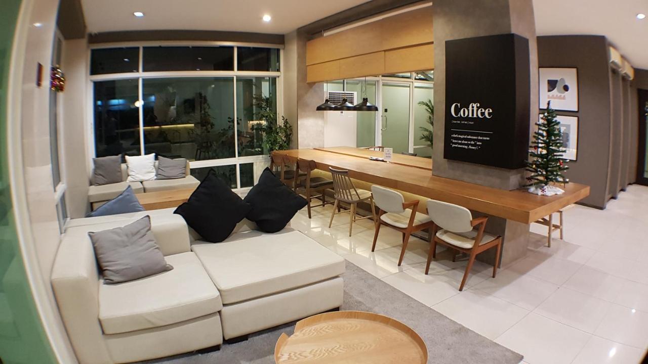 Khách sạn hẻo lánh The Royalbee Bangkok