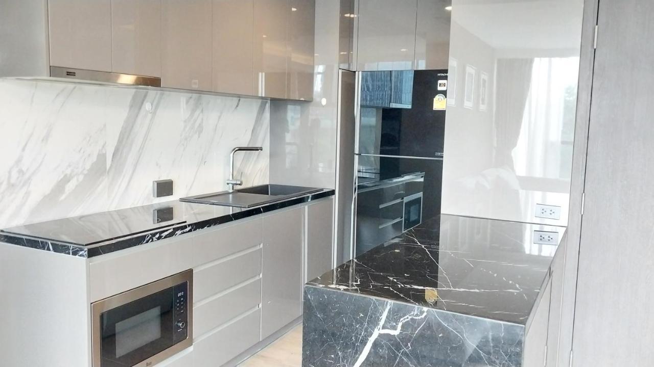 Luxury Queen Sirikit Asok Termianl 21 * Bangkok