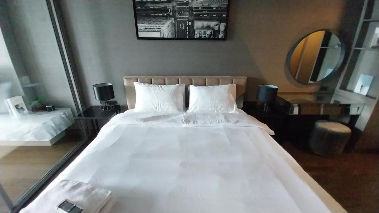 Luxury Queen Sirikit Asok Termianl 21 Apartment