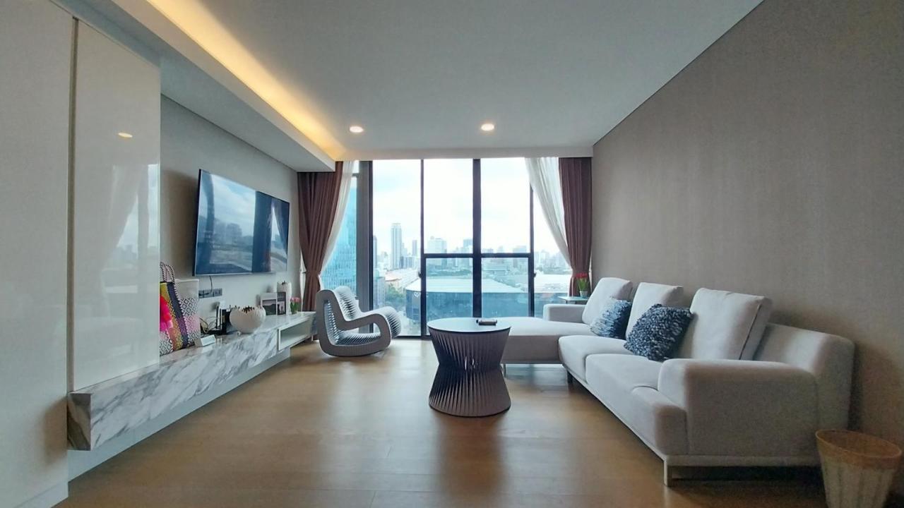 Apartment Luxury Queen Sirikit Asok Termianl 21 *