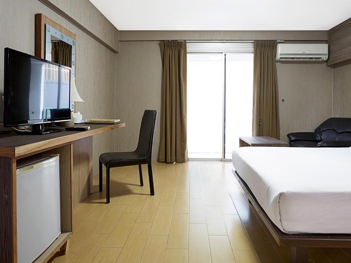 Watana Hotel