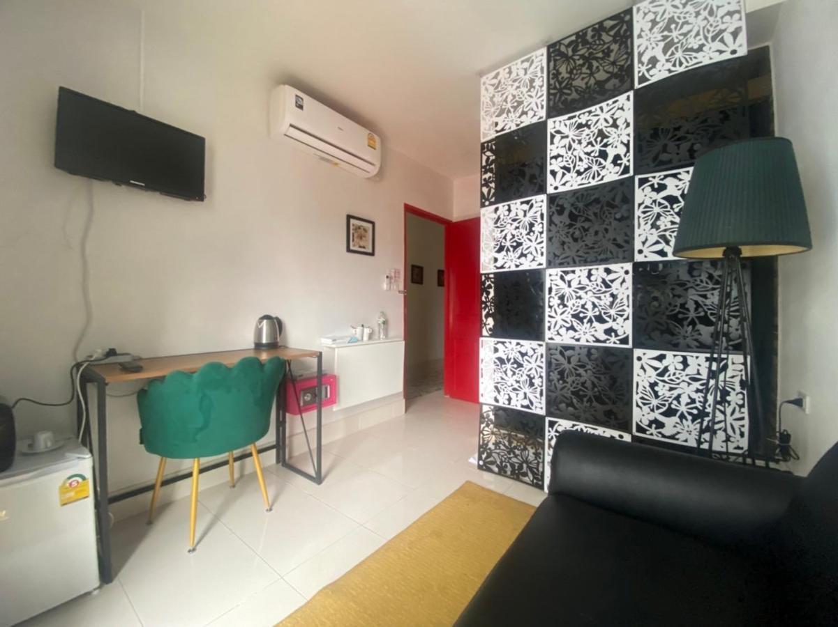 Hotell The Urban Age Deluxe *