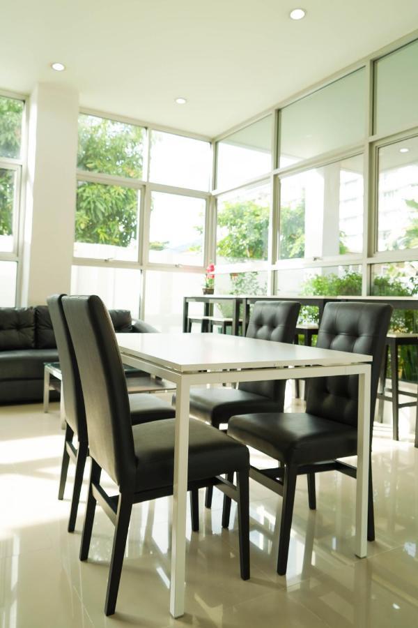 Roomquest Sukhumvit 50 4*