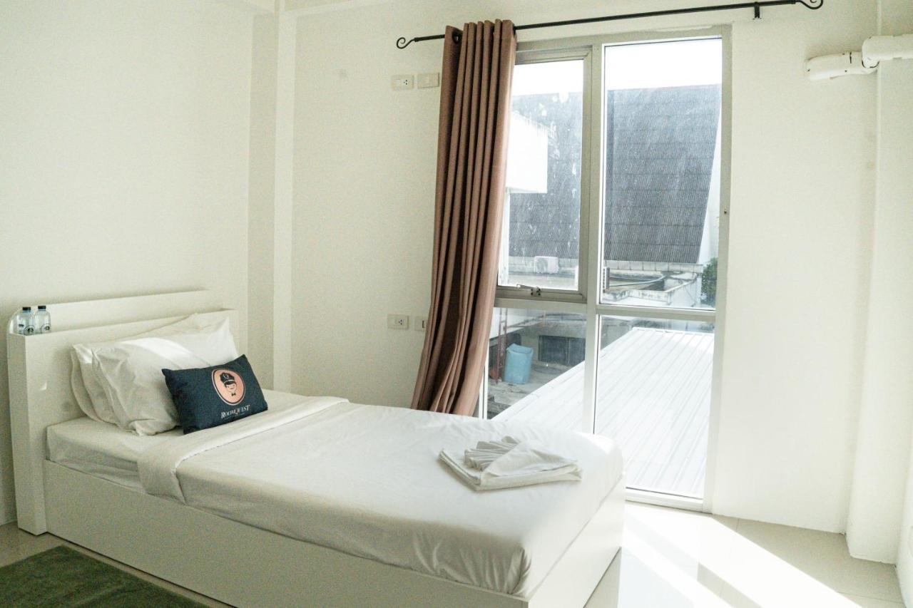 Hotel Roomquest Sukhumvit 50 4*