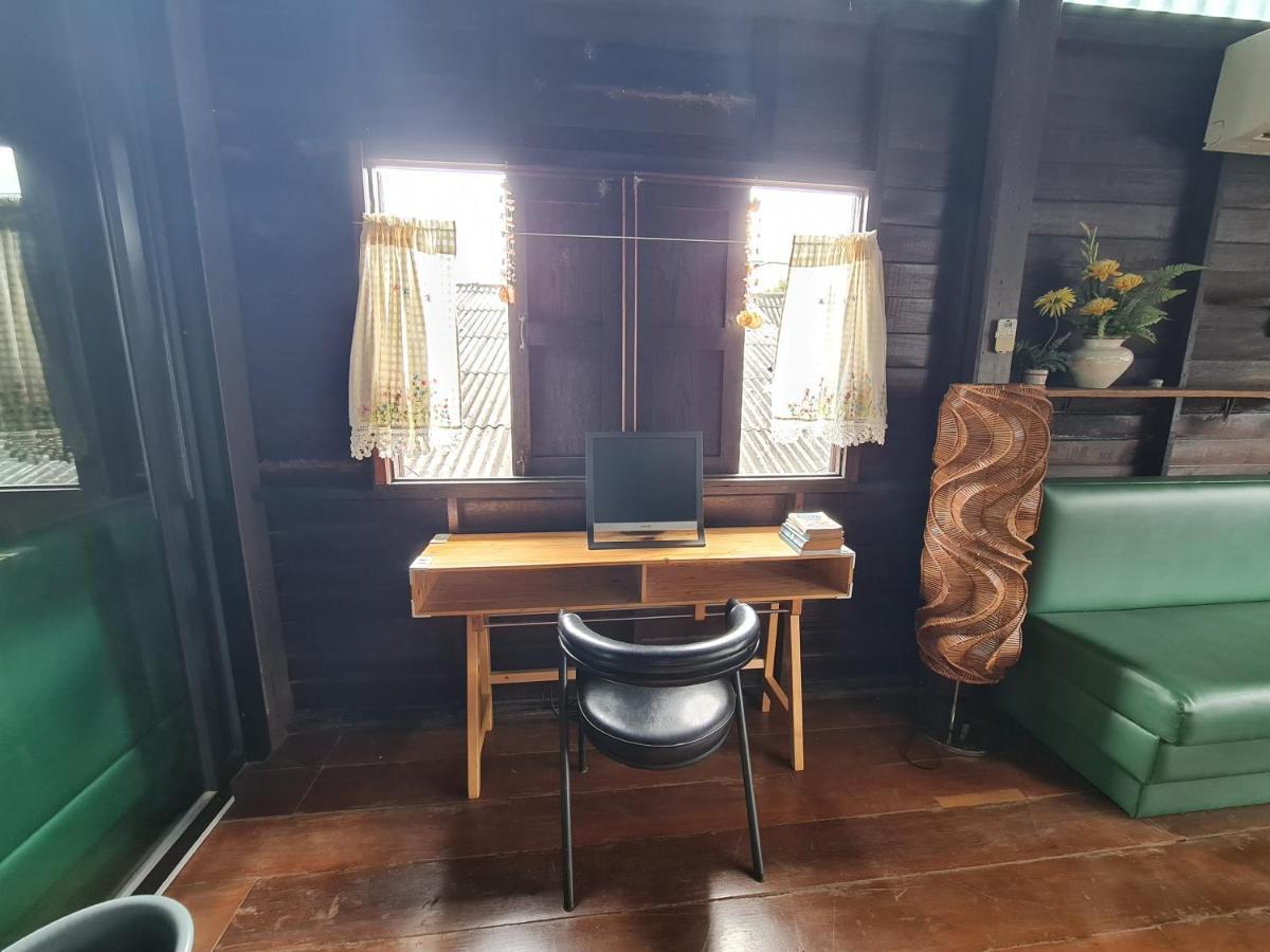 Non House บ้านนอนโฮสเทล Hostel *