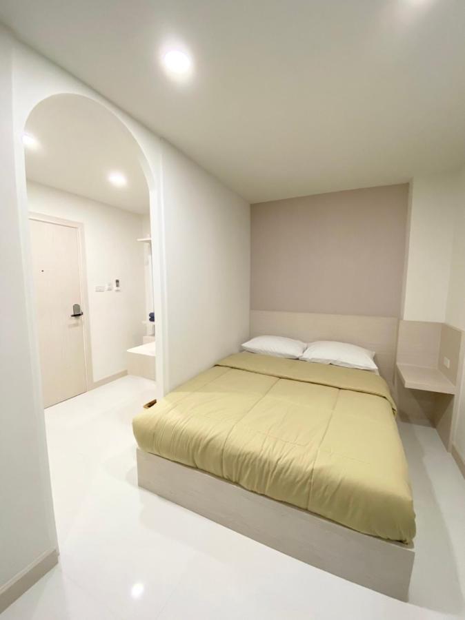 Mangkon Hostal *