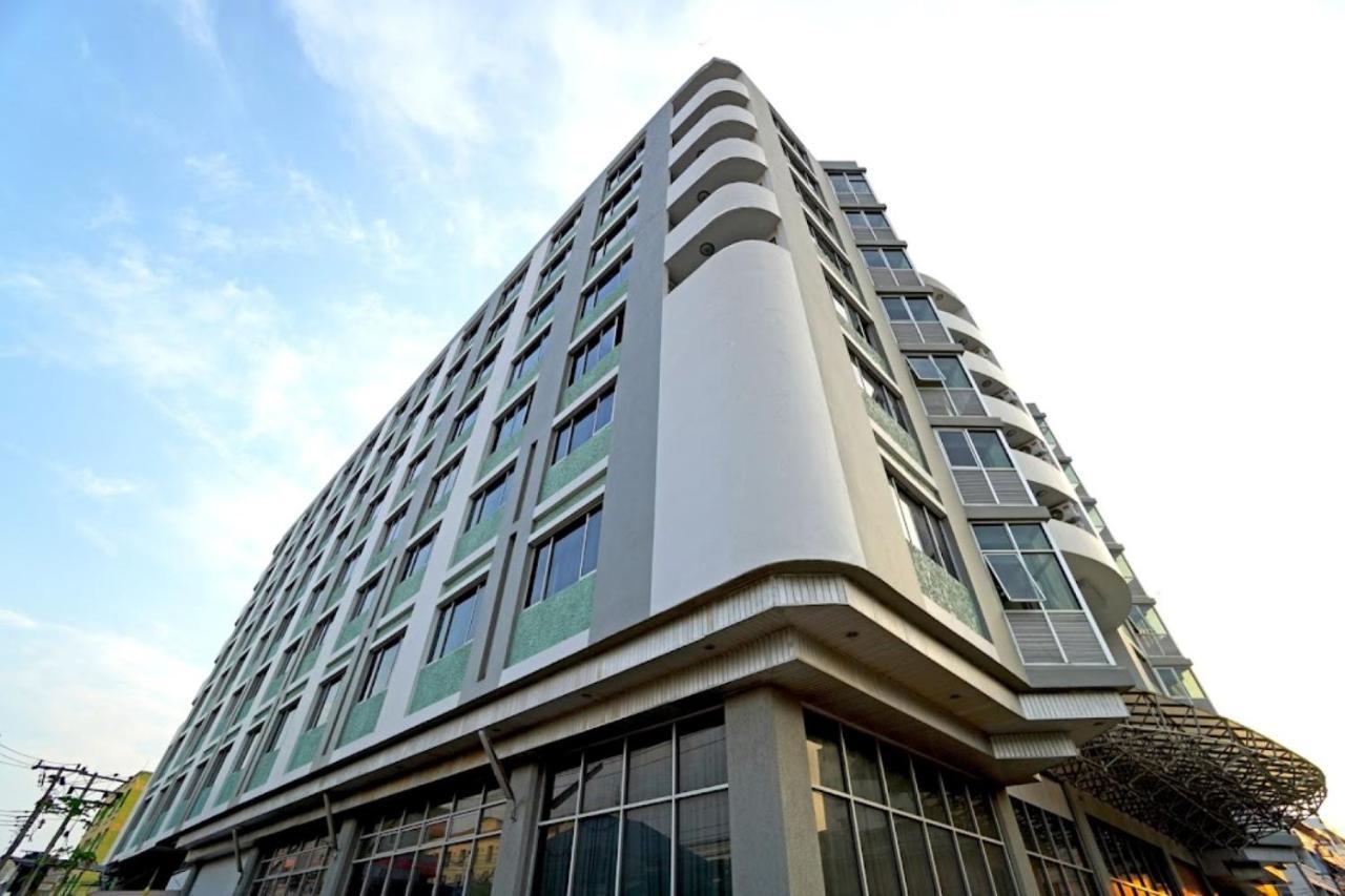 Grannylla Ramkhamhaeng Bangkok