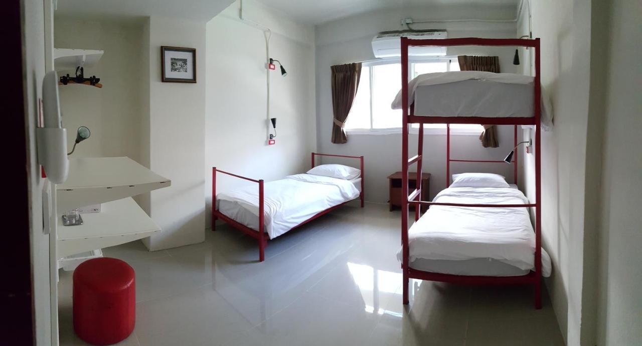 Asrama Check @chareon Krung Bangkok