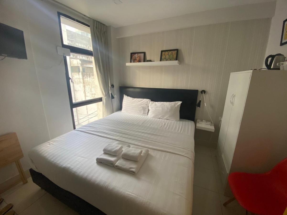The Urban Age Deluxe Hotell Bangkok