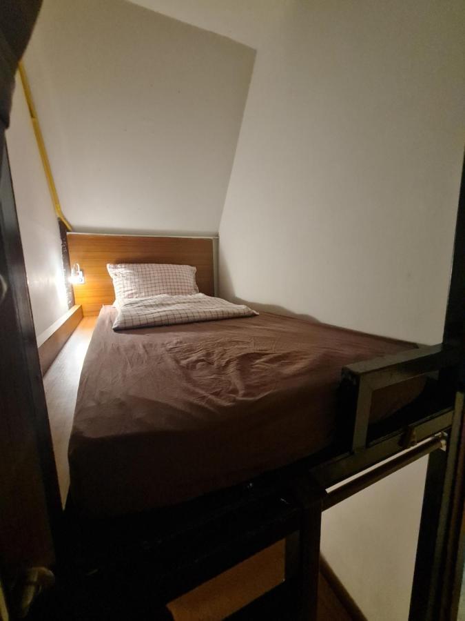 Non House บ้านนอนโฮสเทล Hostel Bangkok
