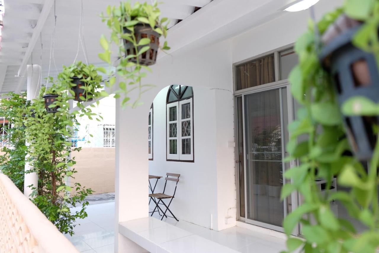 Chatuchak Art & Nature House Vakantiehuis *