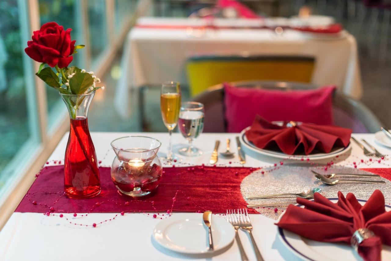 Ambassador - Sha Extra Khách sạn 4*