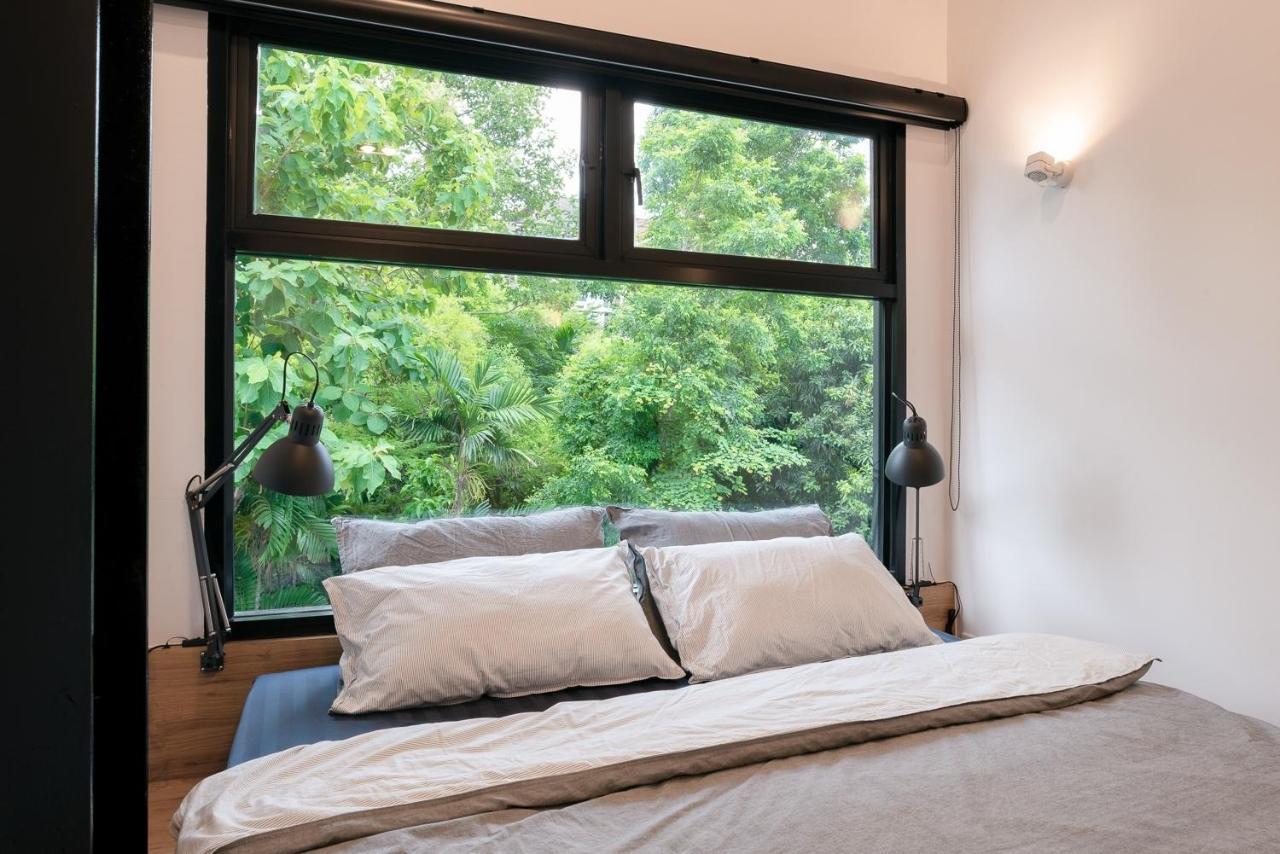 Baan 75, Sukhumvit 42 *