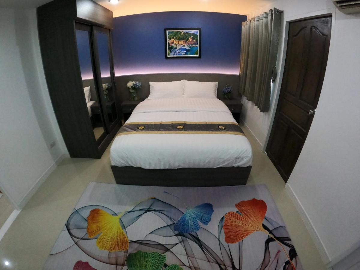 Poonsuk Place Khách sạn *