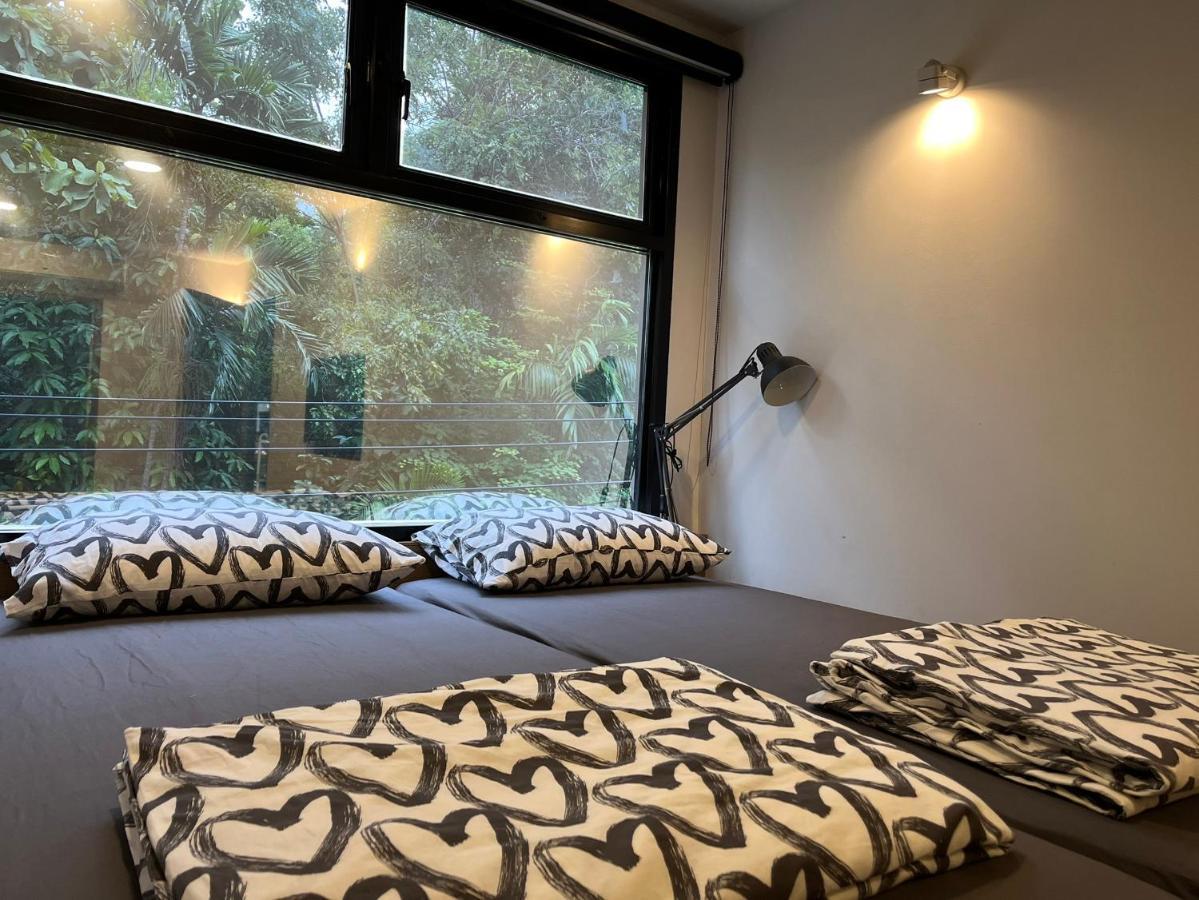 Baan 75, Sukhumvit 42