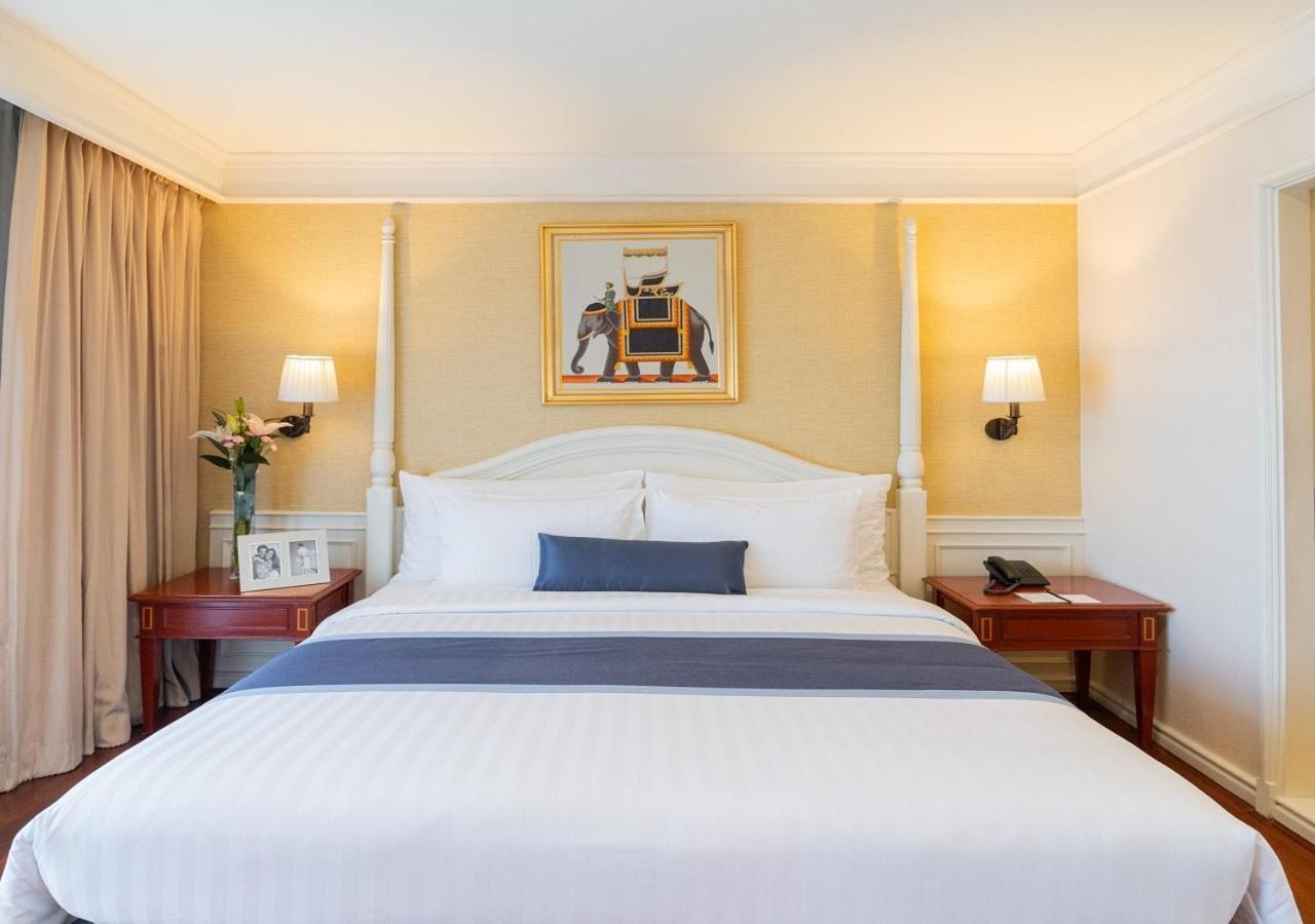 Centre Point Sukhumvit 10 Hotel 4*