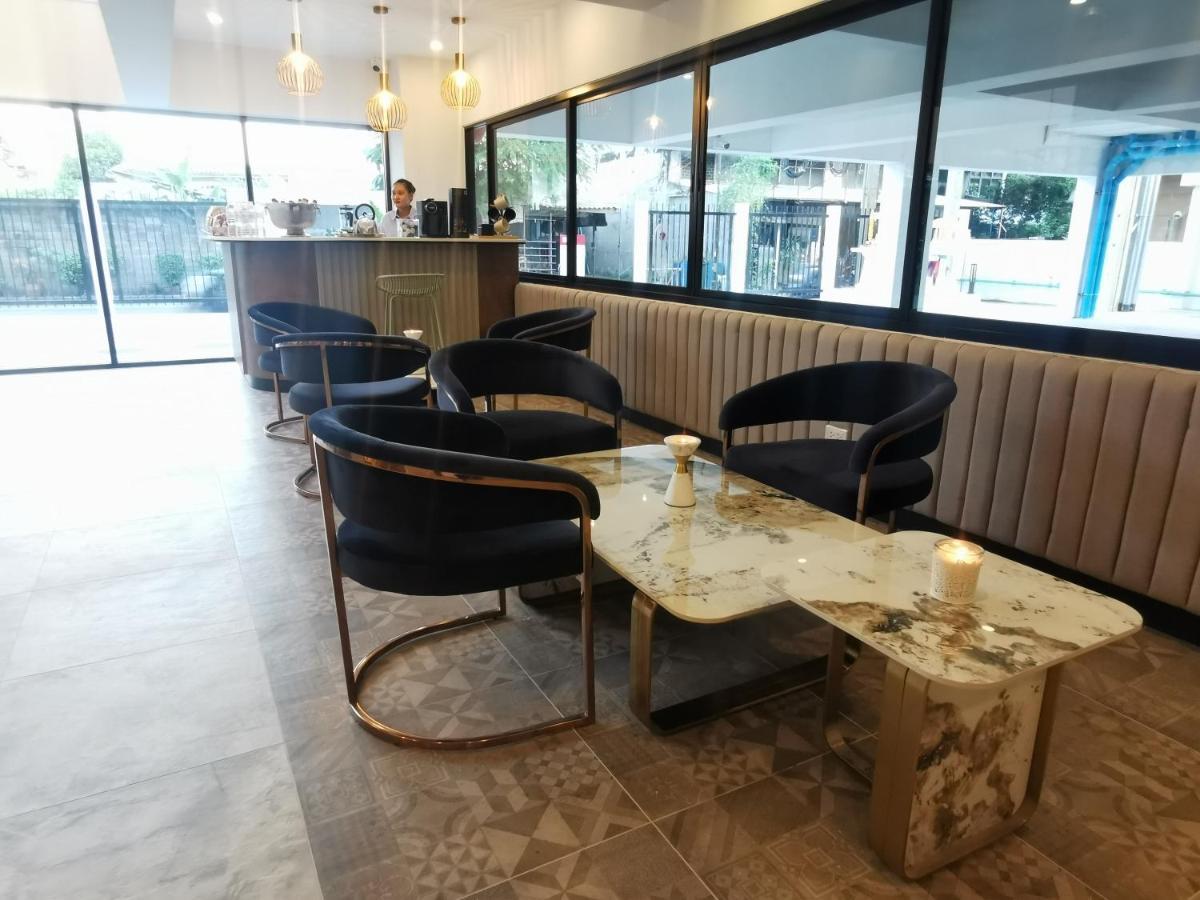 Khách sạn hẻo lánh Abc@48 & Service Bangkok