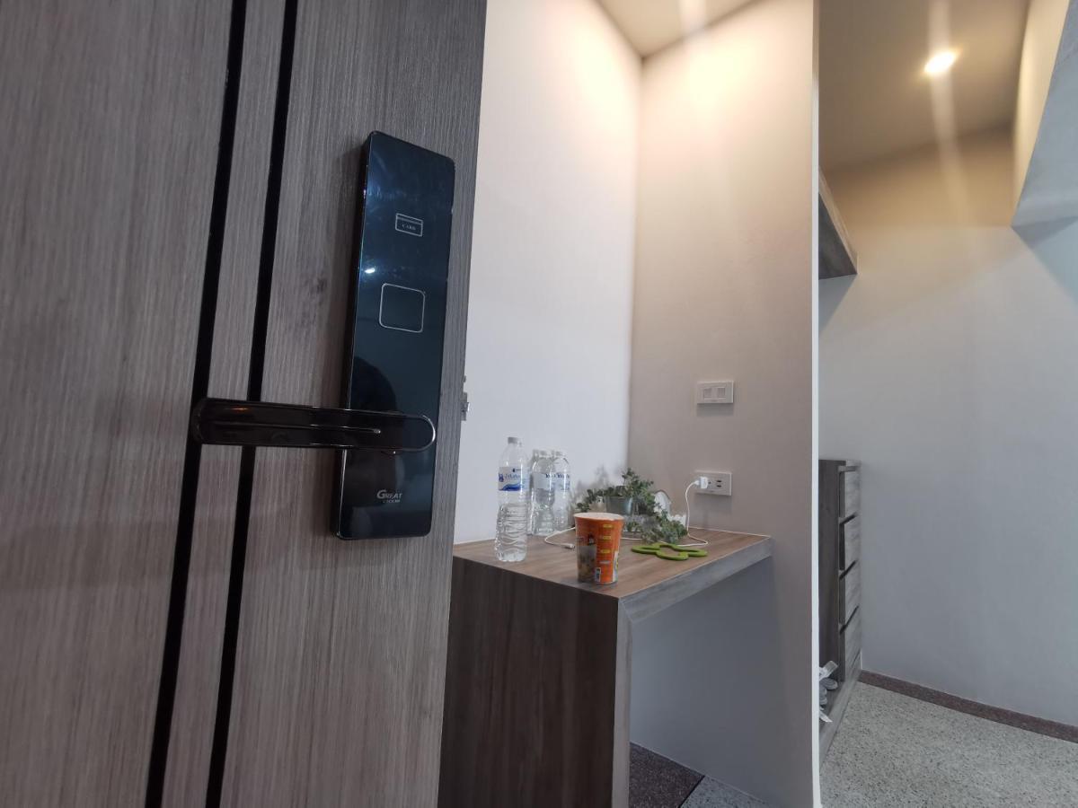 Abc@48 & Service Khách sạn hẻo lánh *