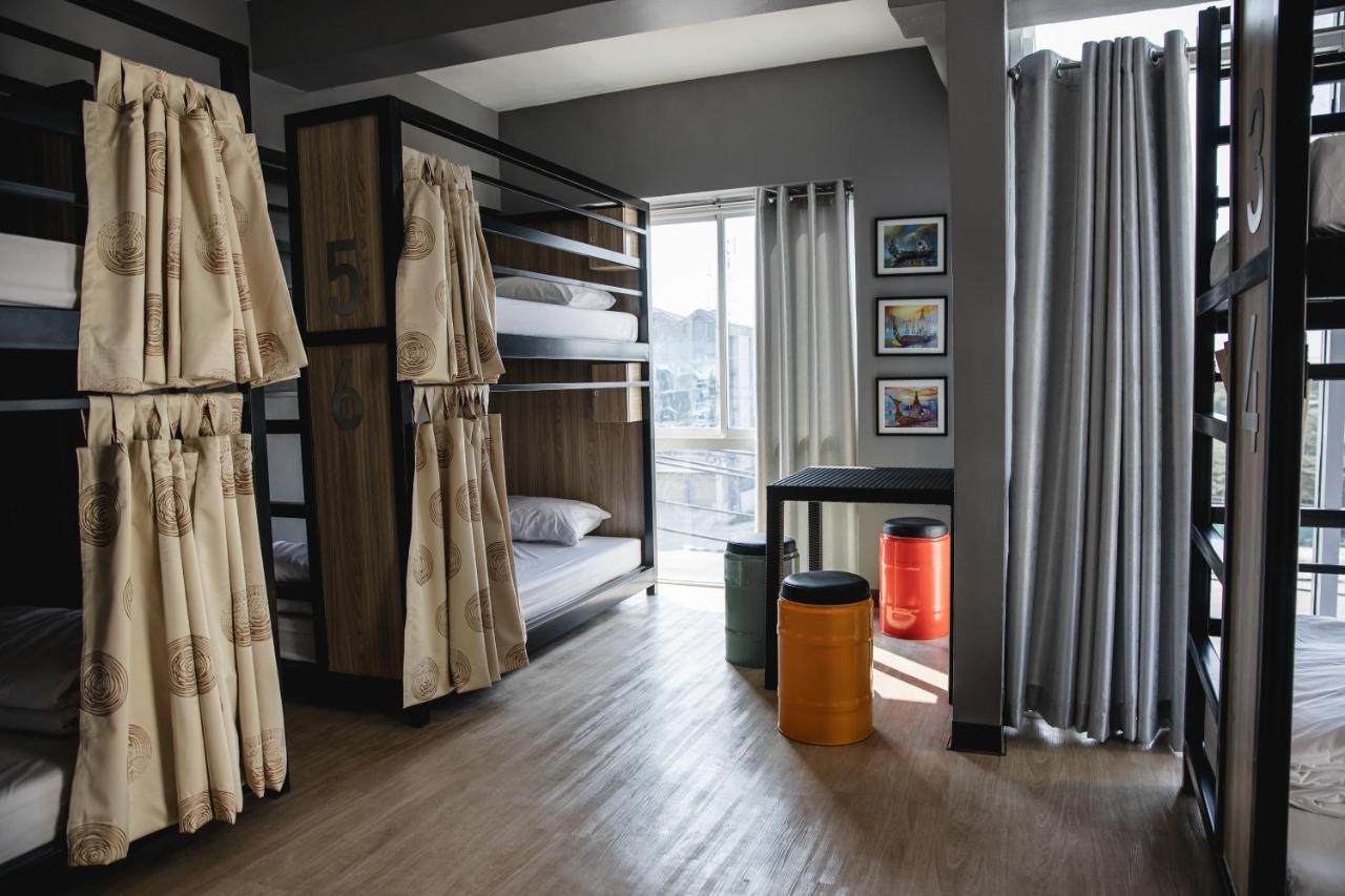 Hostal Sleep To Fly & Suvarnabhumi Airport