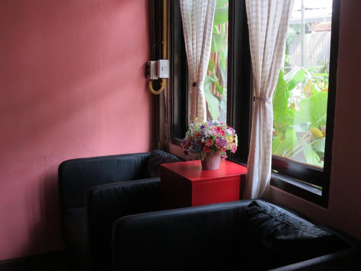 Hostel Non House บ้านนอนโฮสเทล Bangkok