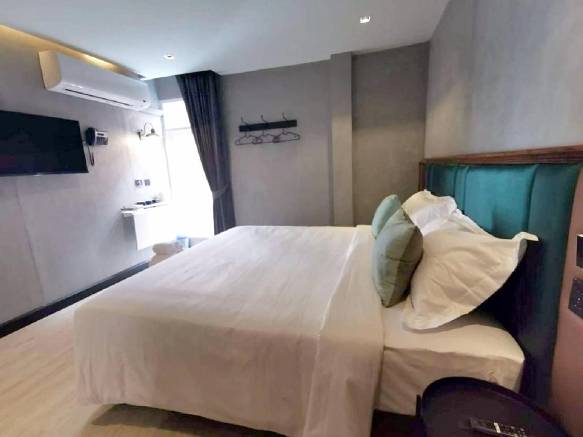 Homie & Cafe Hotel