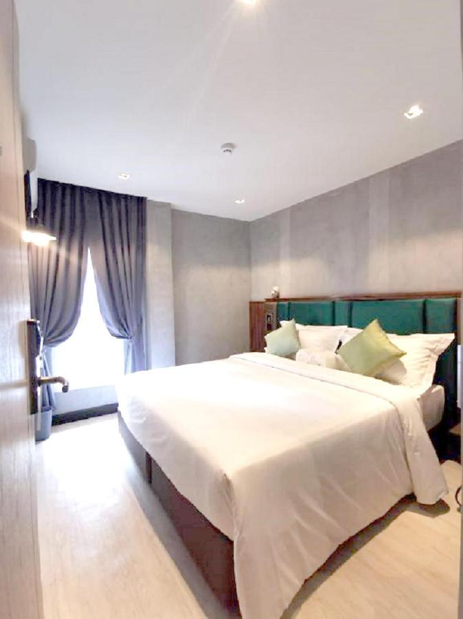 Hotel Homie & Cafe 3*