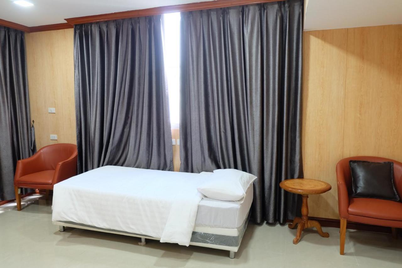 Grannylla Ramkhamhaeng 3* Bangkok