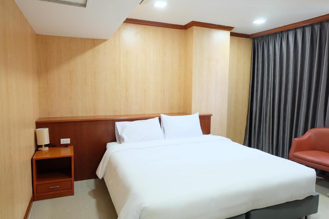 Grannylla Ramkhamhaeng Hotel