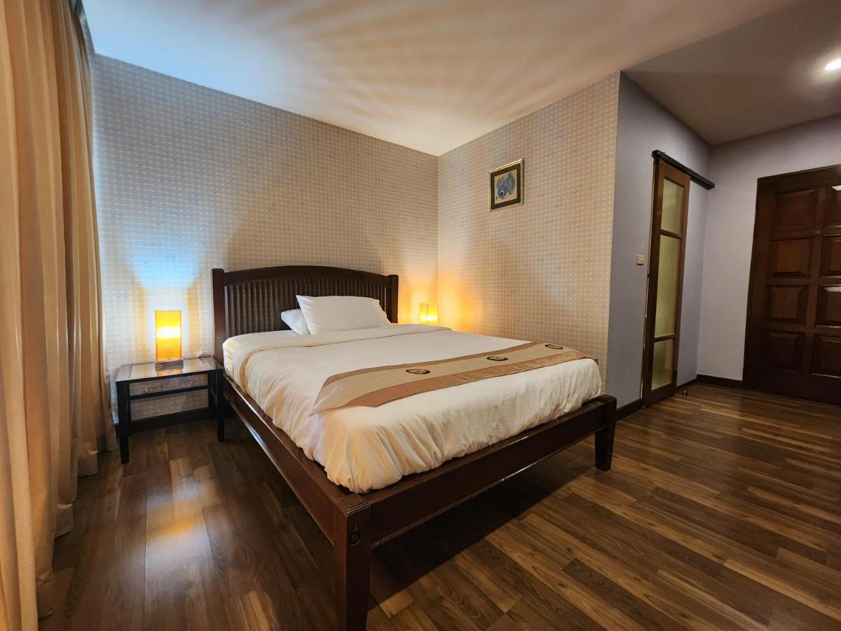 Hotel August Residencia 3*
