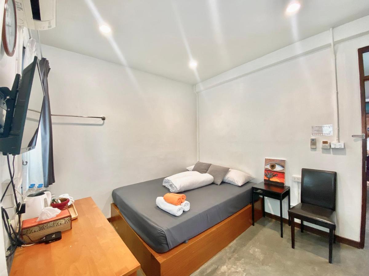 Tiny Taladnoi Hostel Bangkok