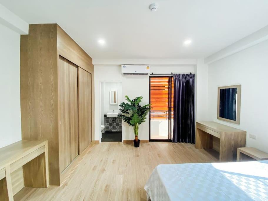 Gp House - Studio Sukhumvit Near Bts Apartemen