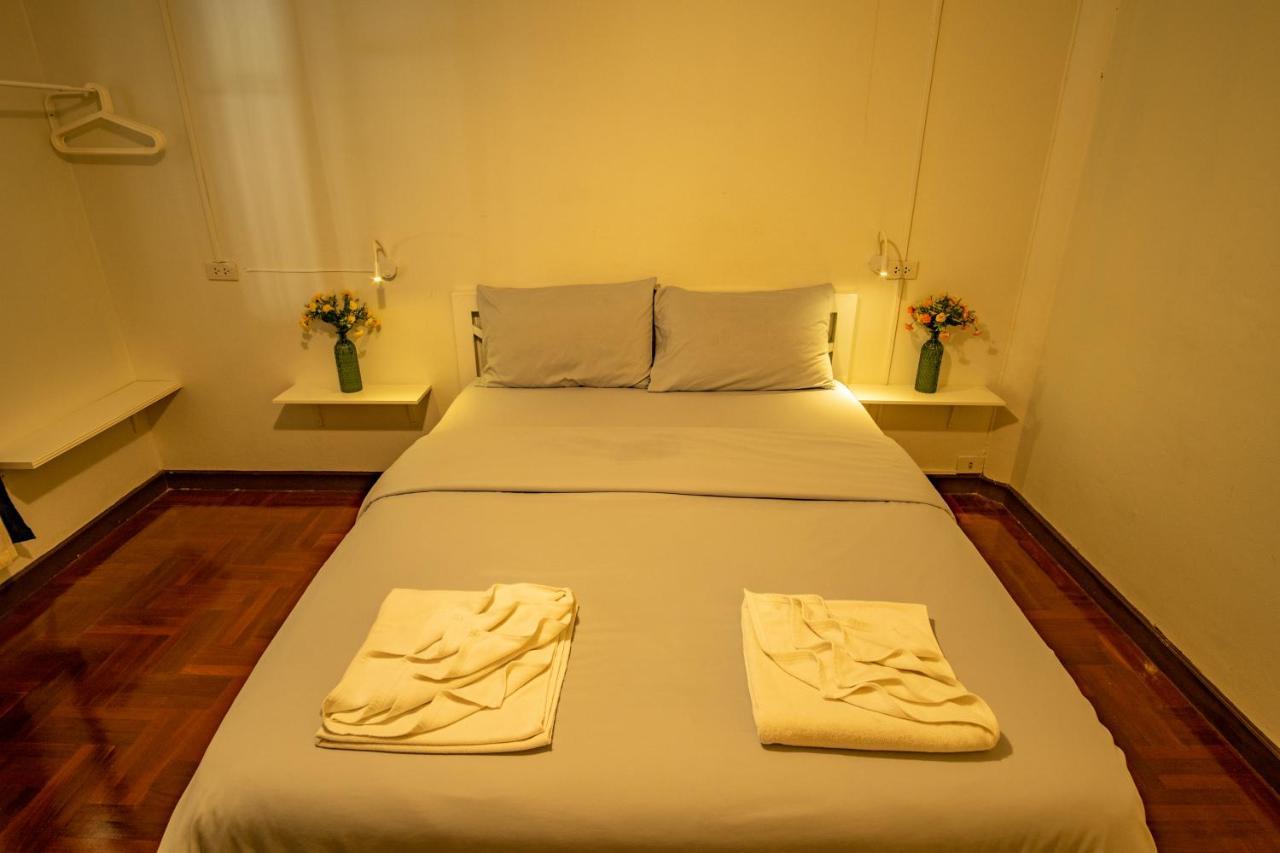 Home16 Sukhumvit16 Hostel *