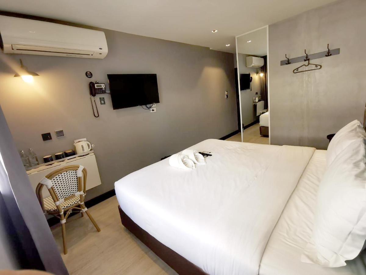 Homie & Cafe Hotel
