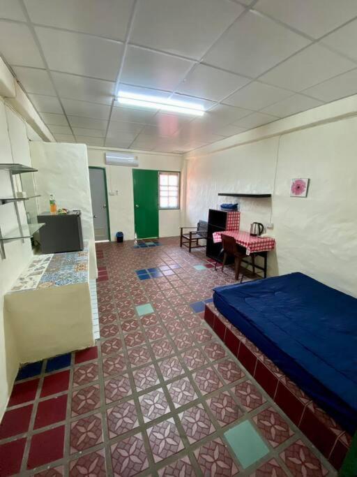 Ratanawong Place 403 Apartment Bangkok