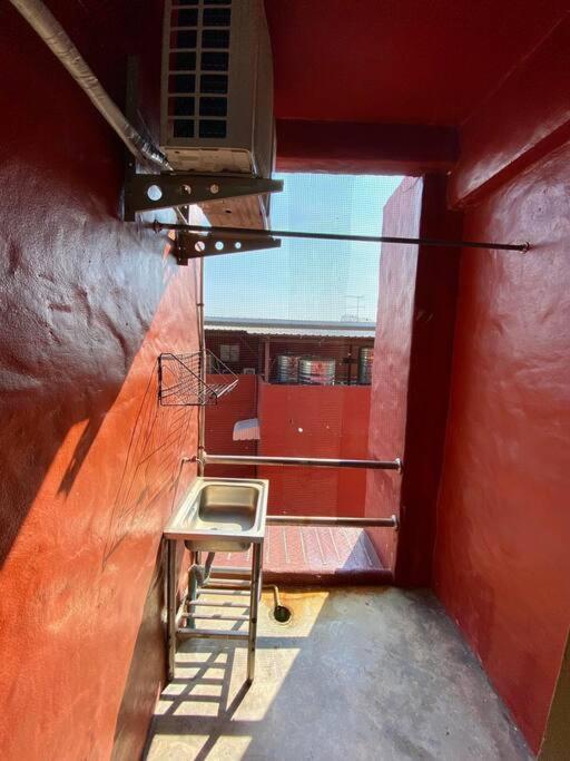 Ratanawong Place 403