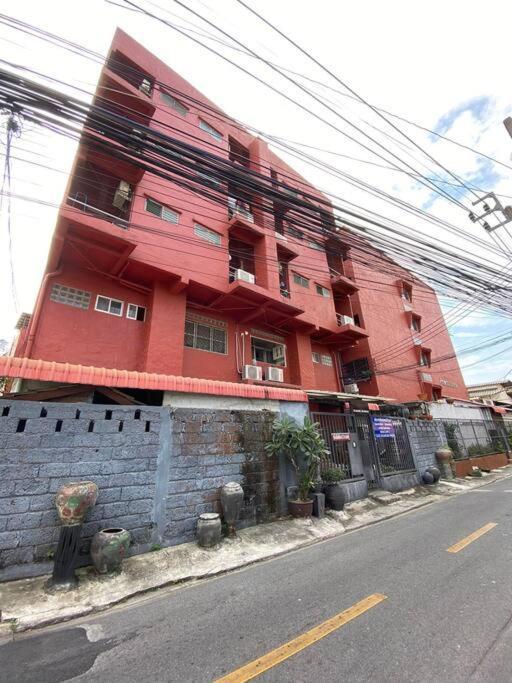 Ratanawong Place 553 Bangkok