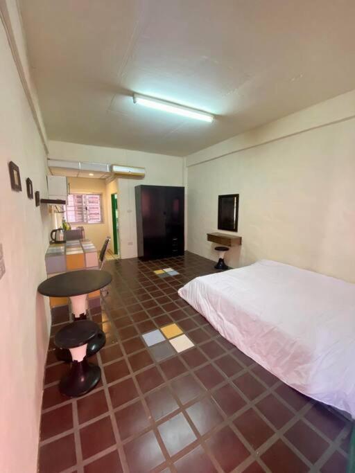 Ratanawong Place 516